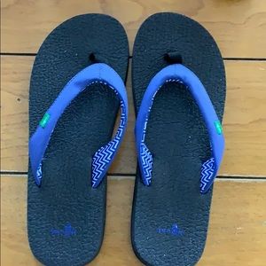 Sanuk Flip Flops